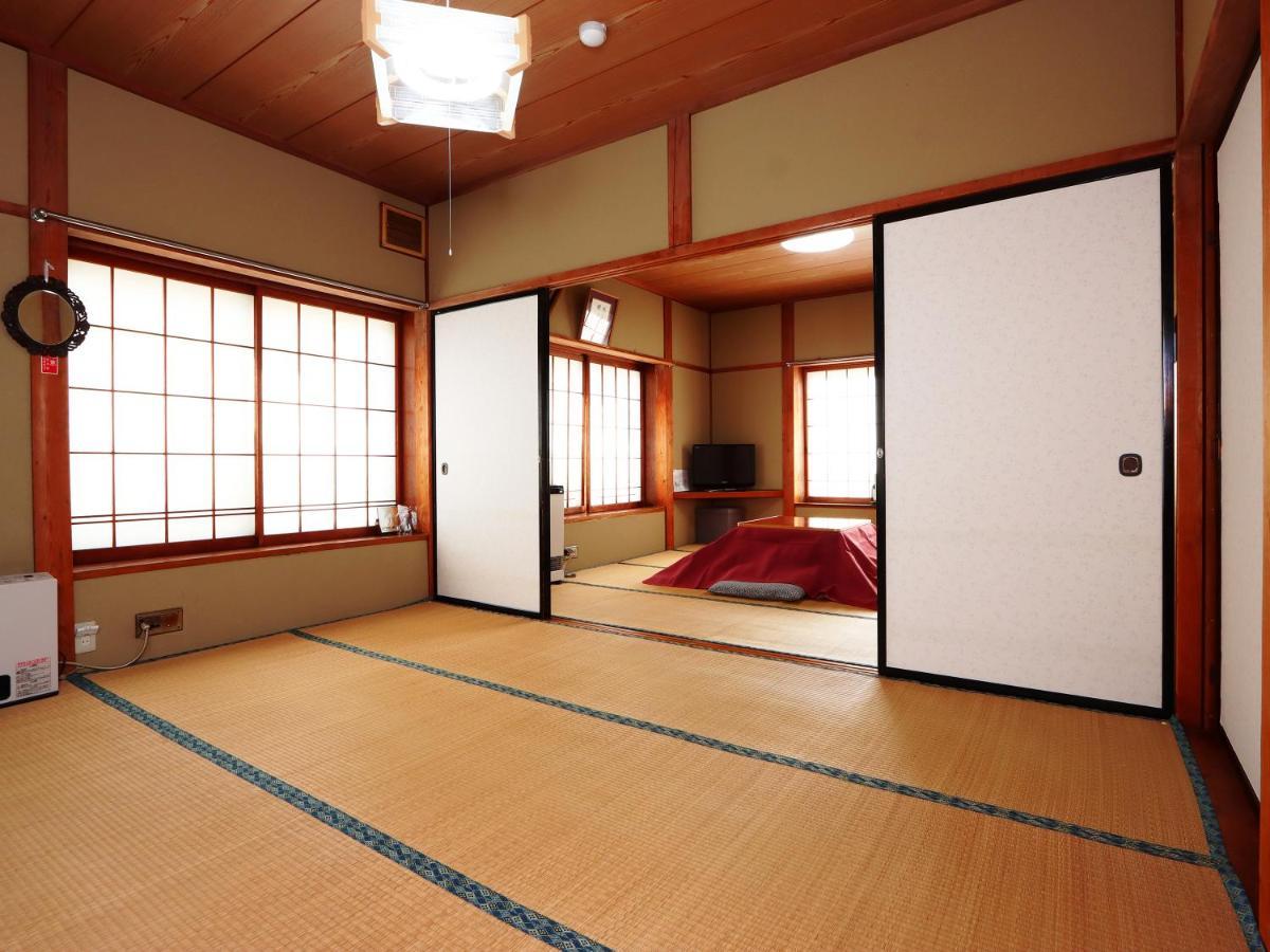 Minshuku Kojima Hotell Nozawaonsen Exteriör bild