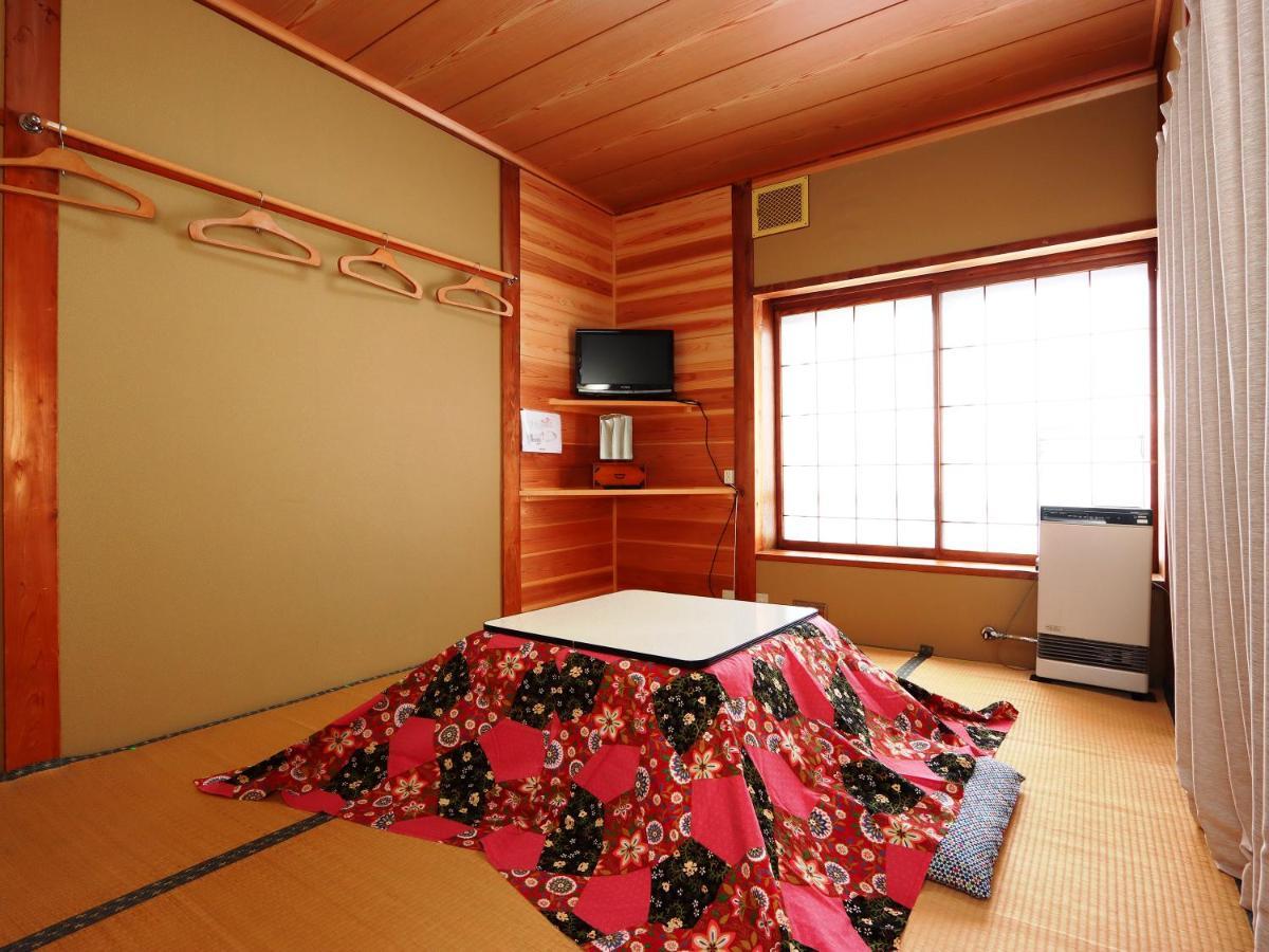 Minshuku Kojima Hotell Nozawaonsen Exteriör bild