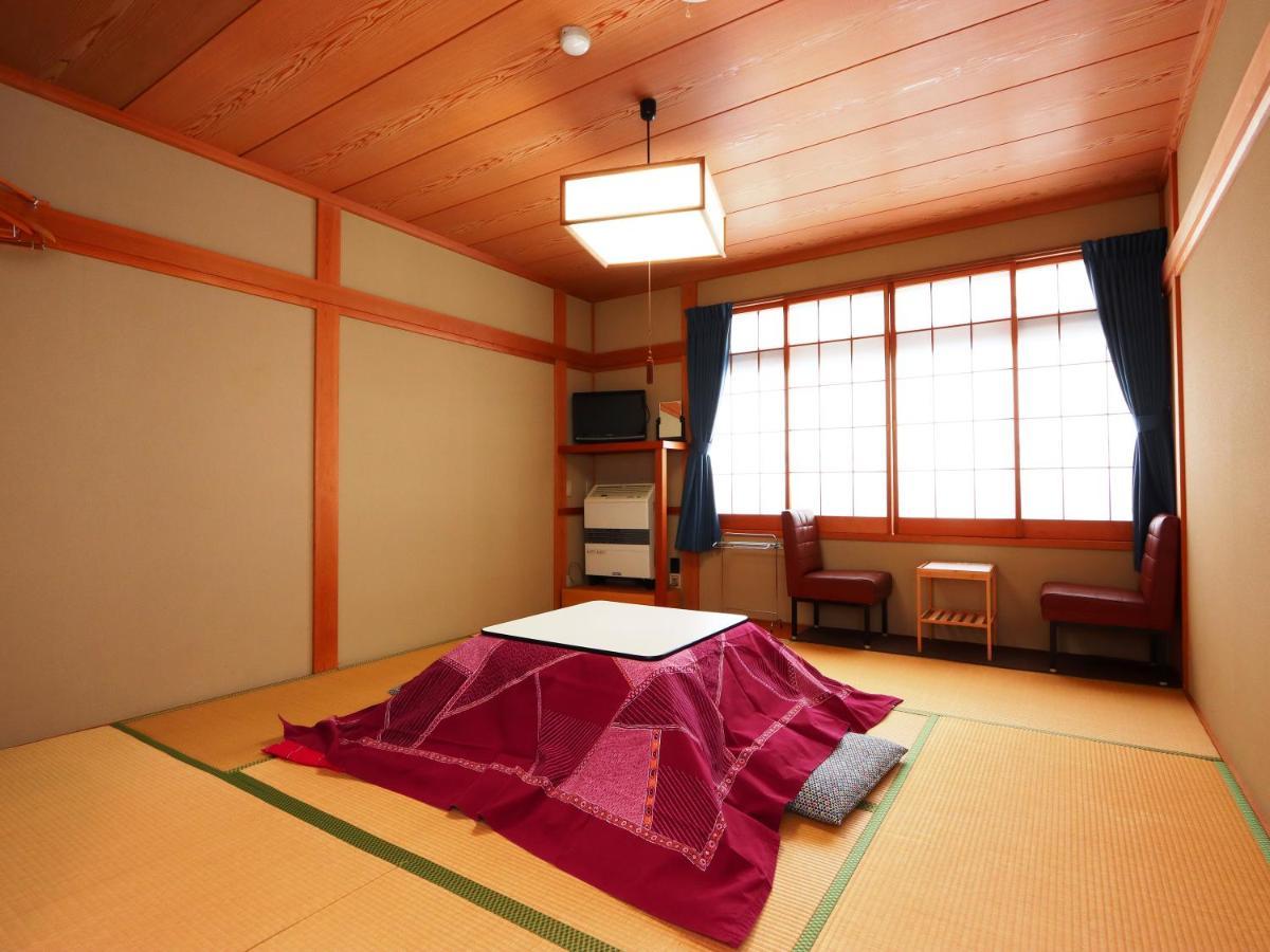 Minshuku Kojima Hotell Nozawaonsen Exteriör bild