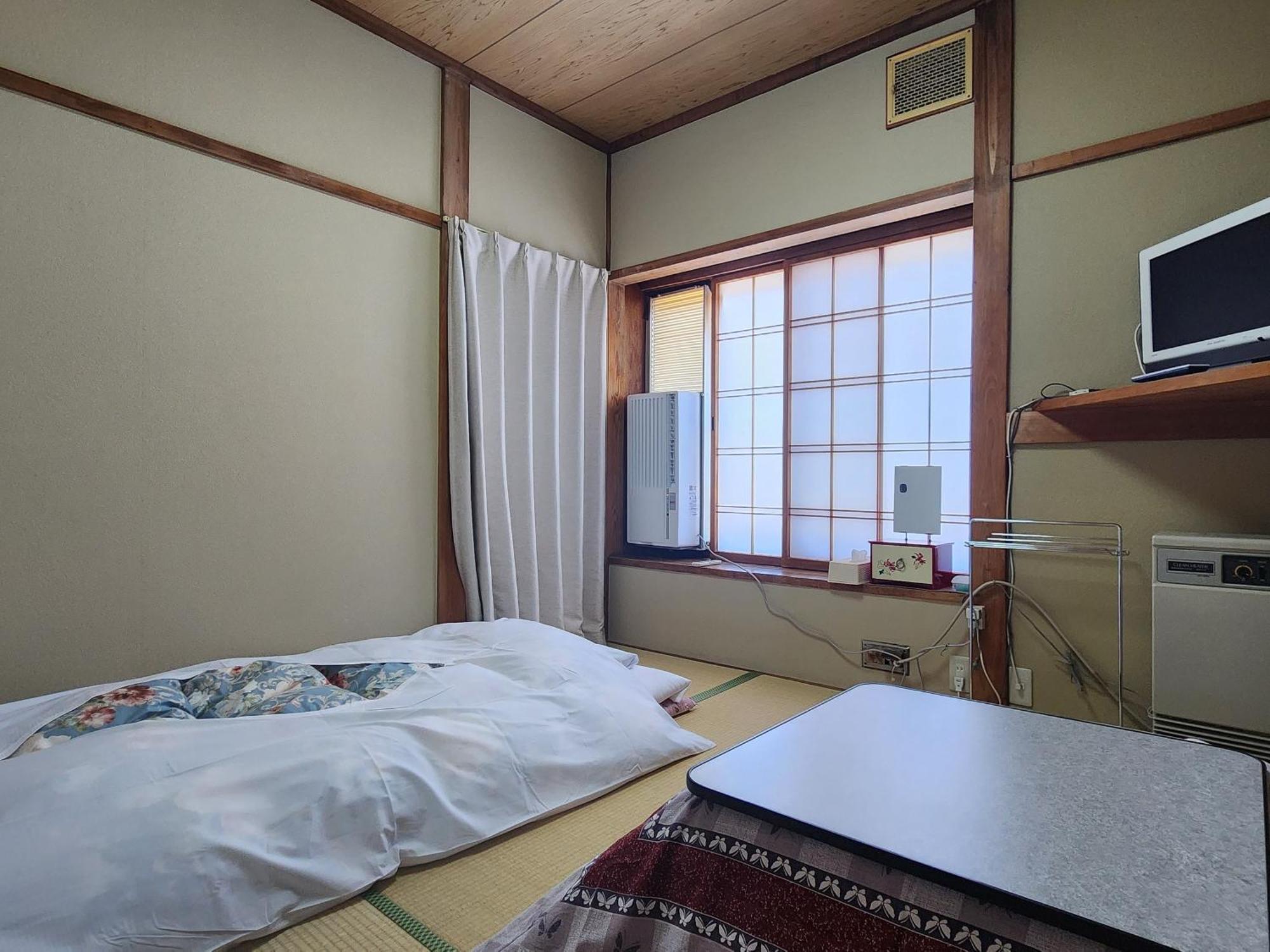 Minshuku Kojima Hotell Nozawaonsen Exteriör bild