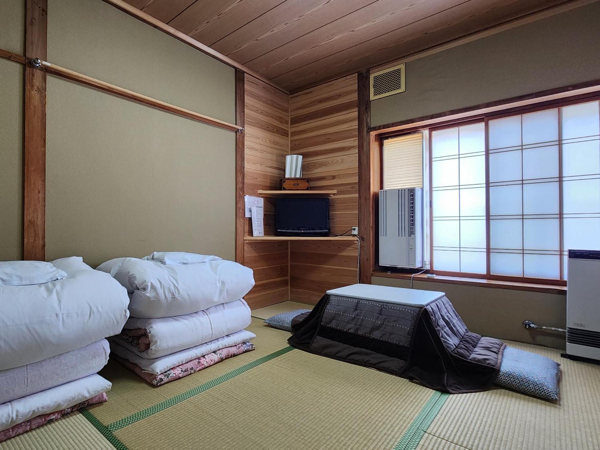 Minshuku Kojima Hotell Nozawaonsen Exteriör bild