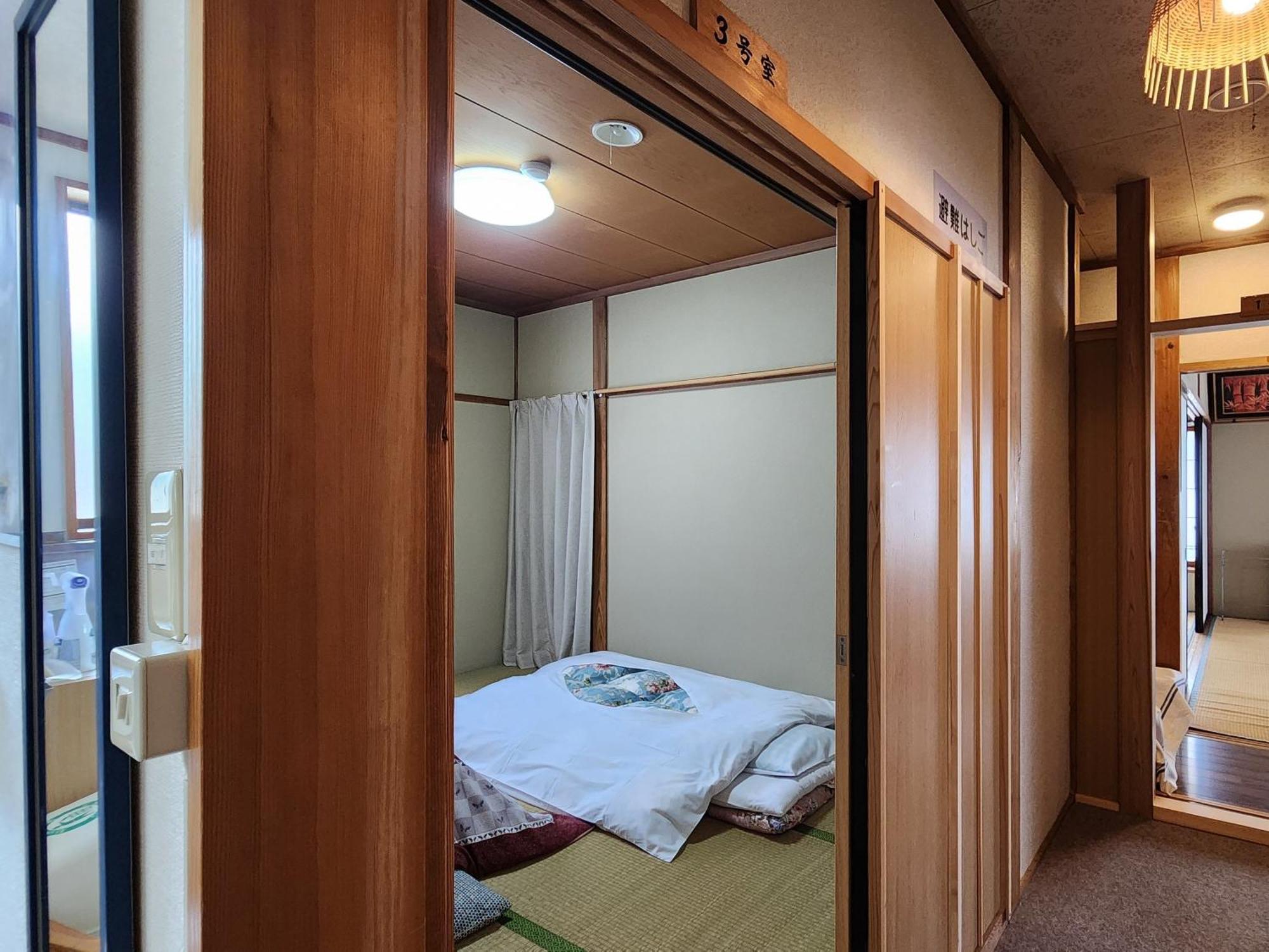 Minshuku Kojima Hotell Nozawaonsen Exteriör bild