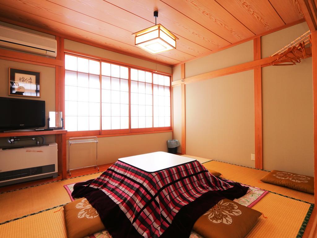 Minshuku Kojima Hotell Nozawaonsen Exteriör bild