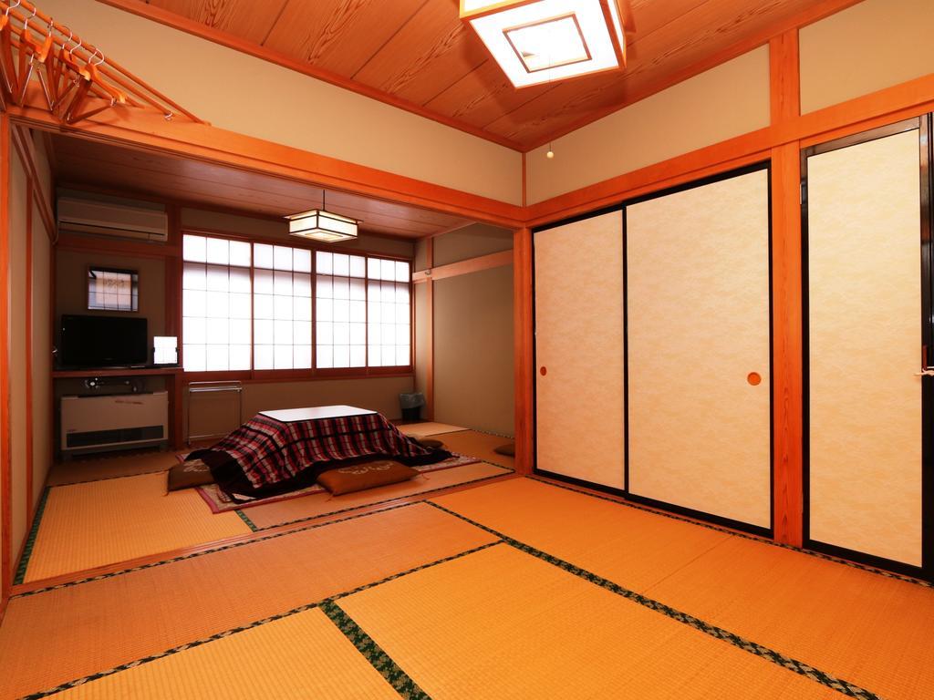 Minshuku Kojima Hotell Nozawaonsen Exteriör bild