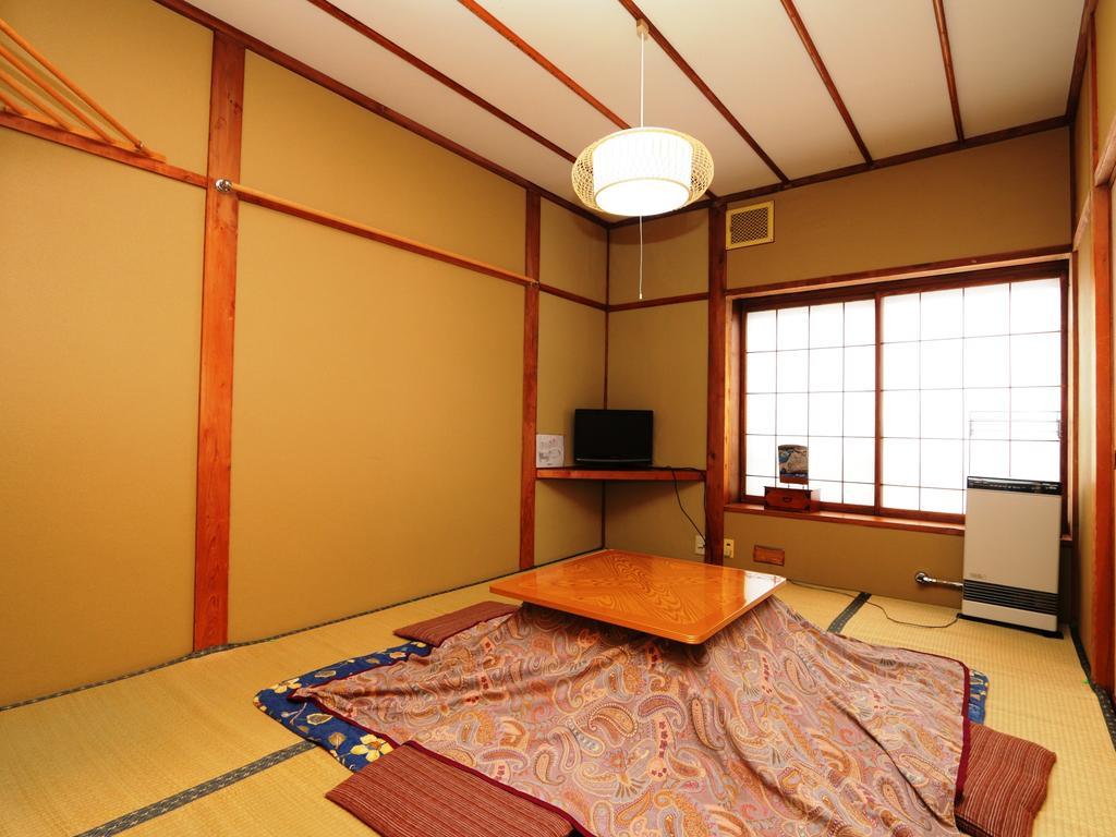 Minshuku Kojima Hotell Nozawaonsen Exteriör bild