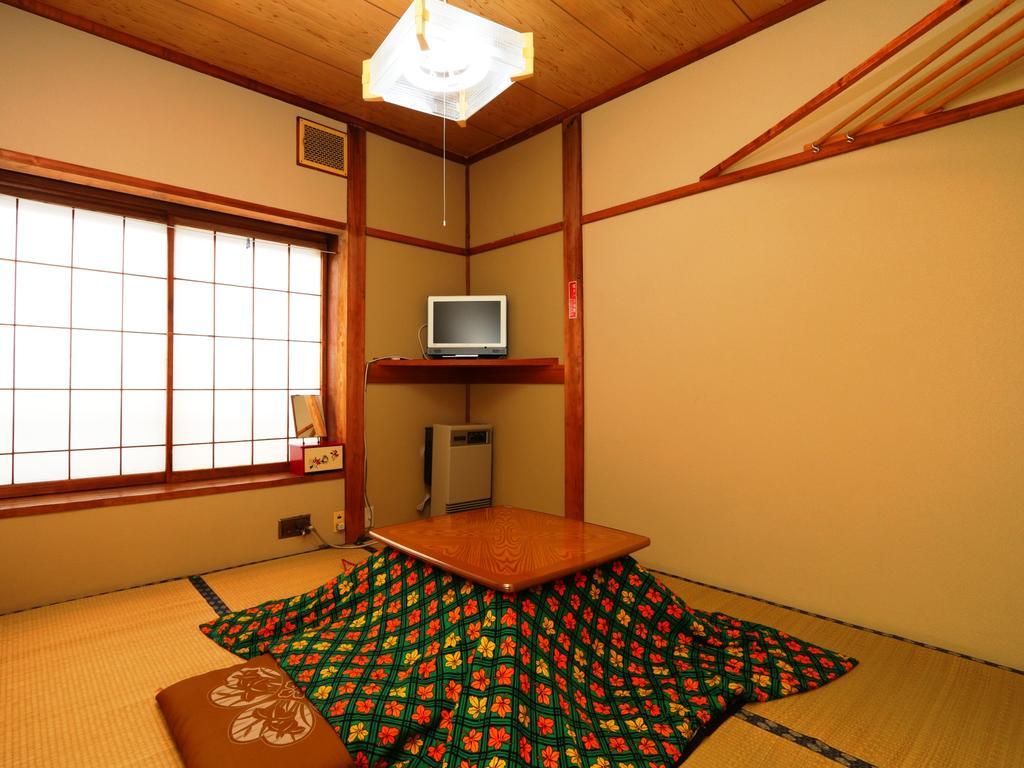 Minshuku Kojima Hotell Nozawaonsen Exteriör bild